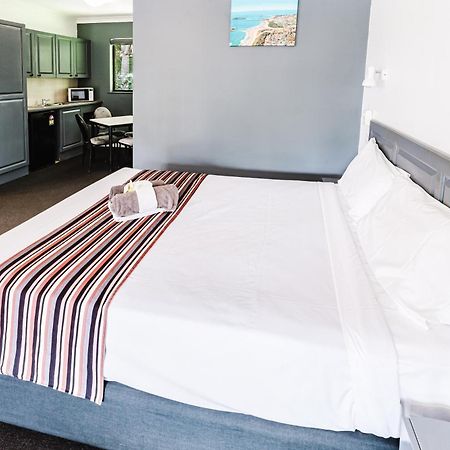 Country 2 Coast Motor Inn كوفس هاربور المظهر الخارجي الصورة