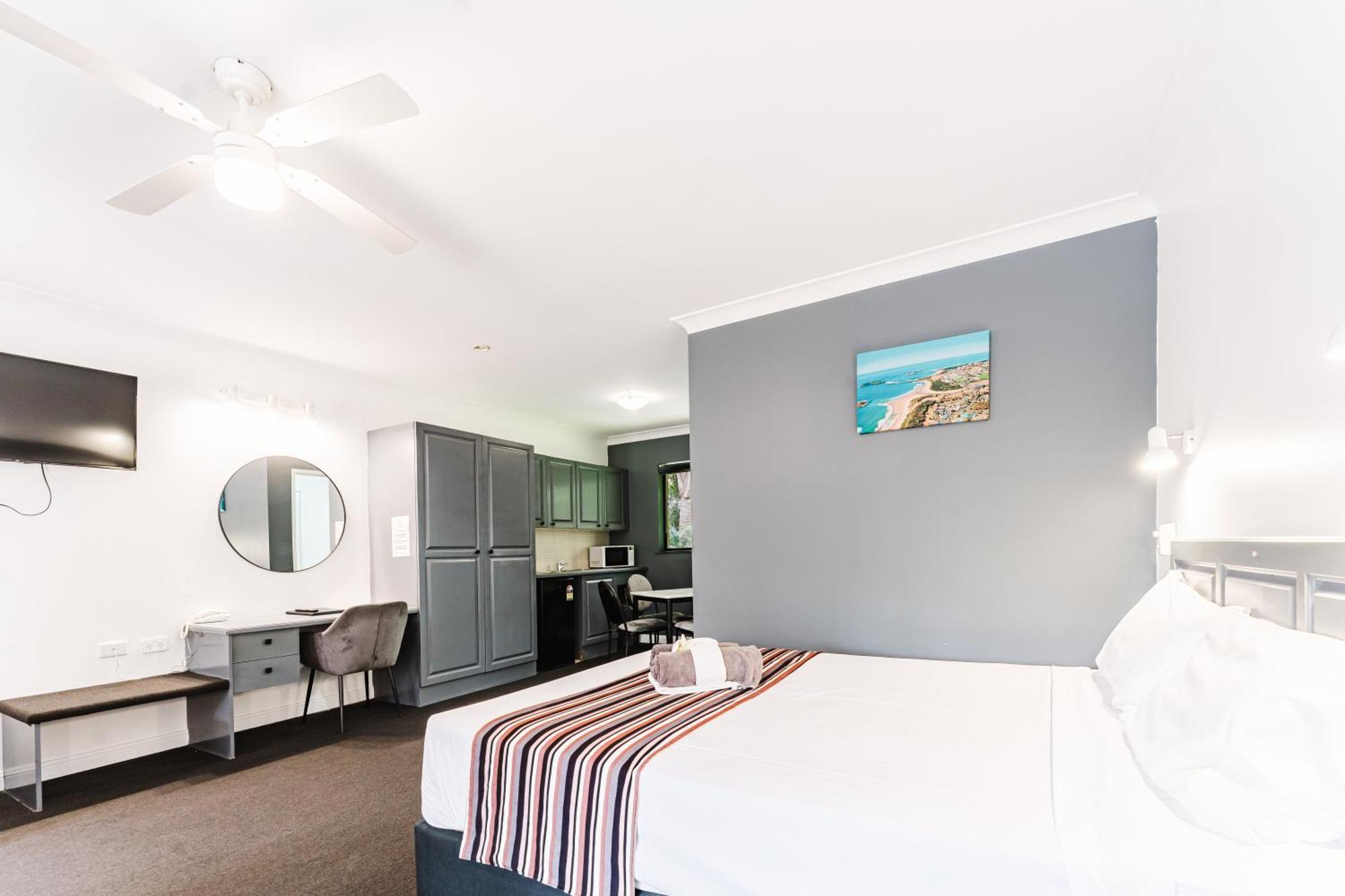 Country 2 Coast Motor Inn كوفس هاربور المظهر الخارجي الصورة