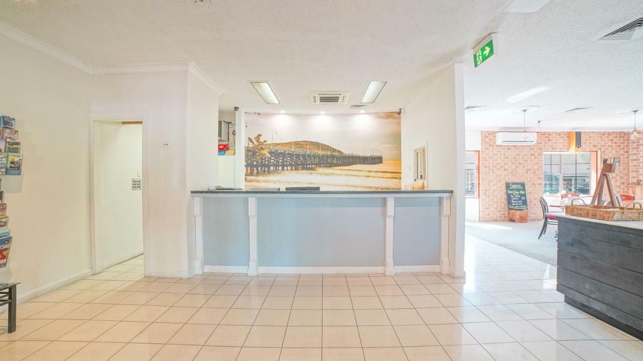 Country 2 Coast Motor Inn كوفس هاربور المظهر الخارجي الصورة